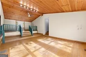Entry Way - 773 Shorewood Cir, Toccoa, GA 30577 photo 3 of 16