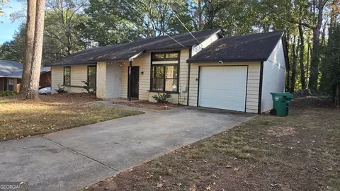 2416 Newgate Dr, Decatur, GA 30035