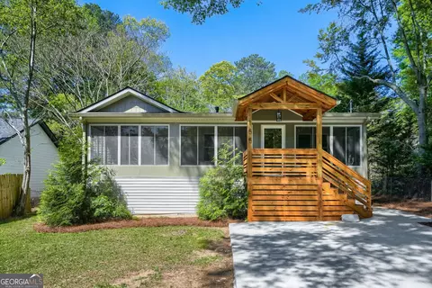 155 Covington Ave NE, Marietta, GA 30060