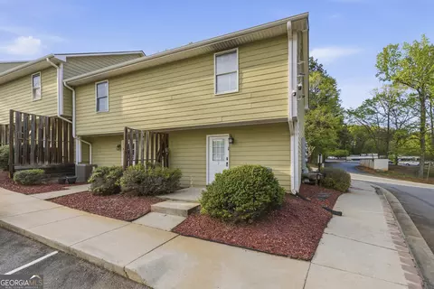 105 Westchester Dr #A8, Athens, GA 30606