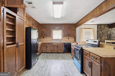 Kitchen - 2521 Fairview Rd, Covington, GA 30016 photo 2 of 2