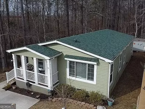 35 Hillandale St, Newnan, GA 30263