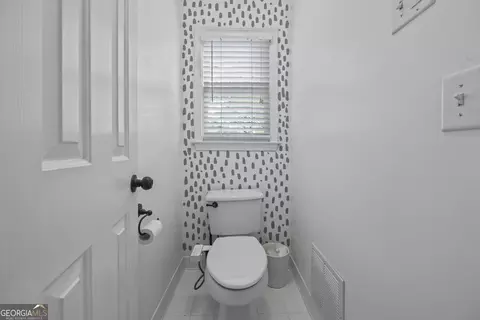 Bath - 2525 Wild Iris Ln, Dacula, GA 30019 photo 2 of 4