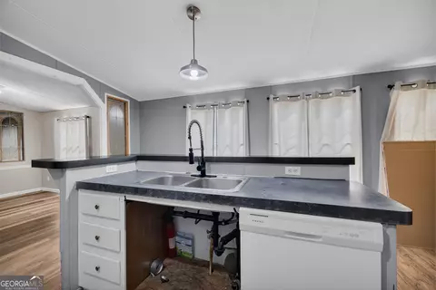 Kitchen - 35 Jordan Loop, Toccoa, GA 30577 photo 4 of 4