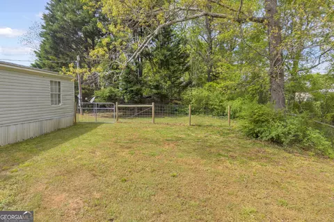 Exterior - 35 Jordan Loop, Toccoa, GA 30577 photo 2 of 3