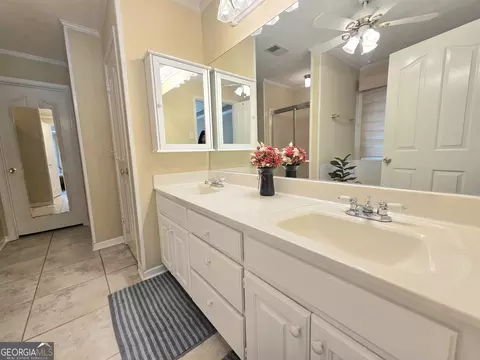 Bath - Undisclosed, Dacula, GA 30019 photo 1 of 5