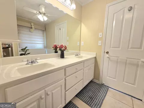 Bath - Undisclosed, Dacula, GA 30019 photo 2 of 5