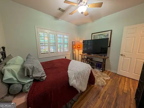 Bedroom - 476 Thrash Rd, Lagrange, GA 30241 photo 2 of 6
