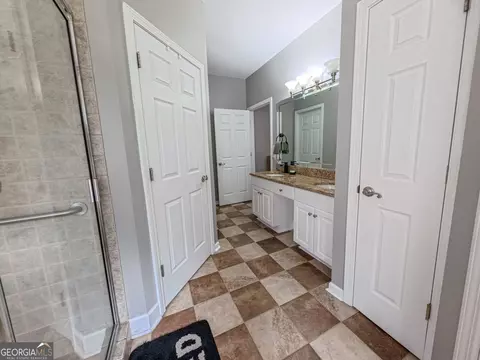 Bath - 476 Thrash Rd, Lagrange, GA 30241 photo 5 of 5