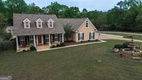 Exterior - 476 Thrash Rd, Lagrange, GA 30241 photo 2 of 15