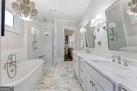 Bath - 4256 Alba Ln, Buford, GA 30519 photo 3 of 9