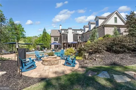 Exterior - 4256 Alba Ln, Buford, GA 30519 photo 10 of 17