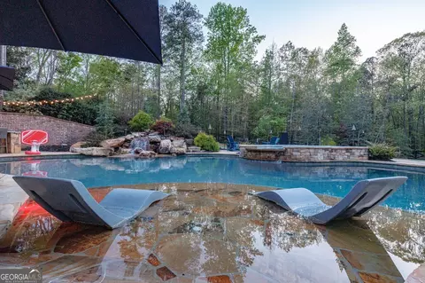 Exterior - 4256 Alba Ln, Buford, GA 30519 photo 12 of 17