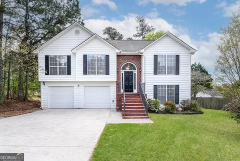 310 Pebblestone Dr, Loganville, GA 30052