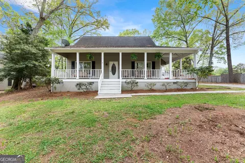 3836 Cherokee Frd, Gainesville, GA 30506