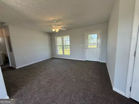 Living - 1005 Callaway Ave, Lagrange, GA 30240 photo 2 of 4
