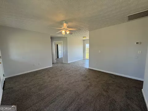 Living - 1005 Callaway Ave, Lagrange, GA 30240 photo 3 of 4