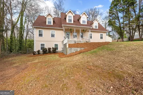 1605 Pinebrook Dr, Griffin, GA 30224