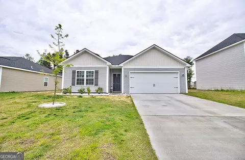 183 W W Winn Ave, Hinesville, GA 31313