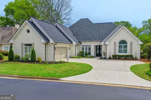 9260 Saint Georgen Cmn, Johns Creek, GA 30097