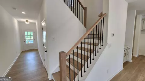 Entry Way - 104 Silverleaf Trl, Bethlehem, GA 30620 photo 8 of 12