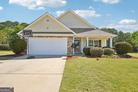 345 Annslee Cir, Loganville, GA 30052