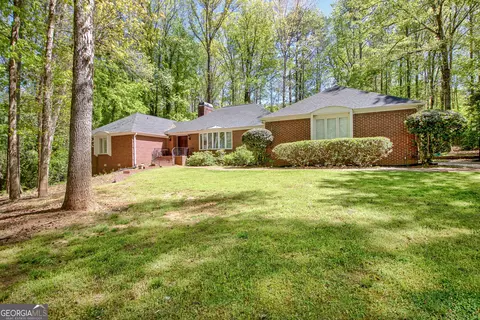 455 Birkdale Dr, Fayetteville, GA 30215