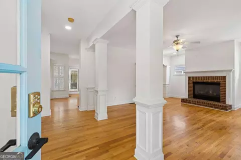 2141 Adams Overlook NW, Atlanta, GA 30318