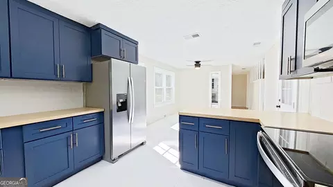 Kitchen - 481 4th St, Cairo, GA 39828 photo 4 of 7