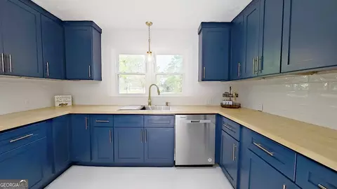Kitchen - 481 4th St, Cairo, GA 39828 photo 1 of 7