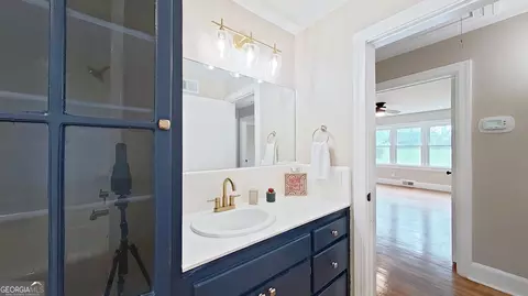 Bath - 481 4th St, Cairo, GA 39828 photo 2 of 7