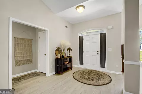 Entry Way - 2640 Snowcrest Pl, Bethlehem, GA 30620 photo 2 of 3