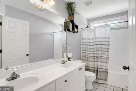 Bath - 2640 Snowcrest Pl, Bethlehem, GA 30620 photo 1 of 7