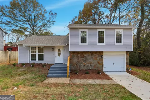 683 Wood Path Ct, Stone Mountain, GA 30083