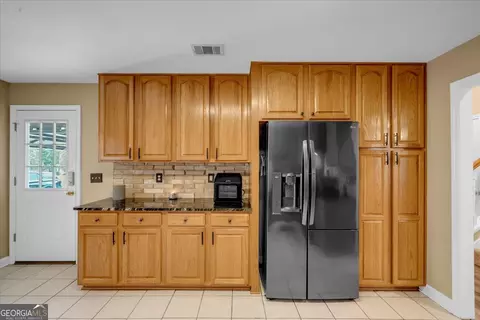 Kitchen - 116 Cedar Creek Dr, Dublin, GA 31021 photo 5 of 5