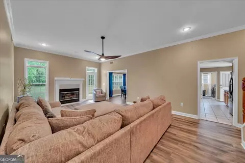 Living - 116 Cedar Creek Dr, Dublin, GA 31021 photo 2 of 2