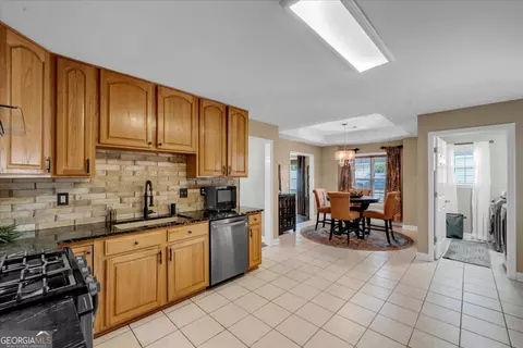 Kitchen - 116 Cedar Creek Dr, Dublin, GA 31021 photo 3 of 5