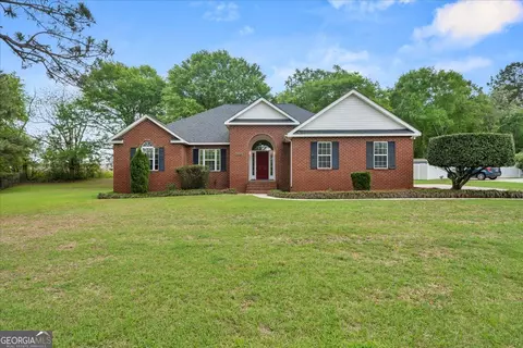 Exterior - 116 Cedar Creek Dr, Dublin, GA 31021 photo 2 of 6