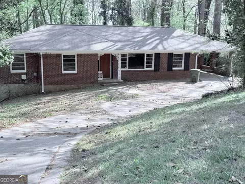 668 Lynn Cir SW, Atlanta, GA 30311