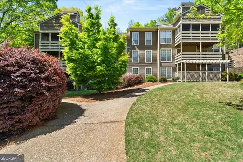 808 Riverview Dr SE, Marietta, GA 30067