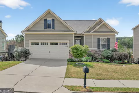 63 Crown Pointe Dr, Dawsonville, GA 30534