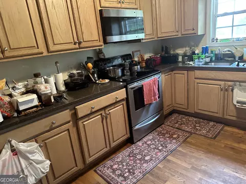 Kitchen - 407 High Falls Rd, Jackson, GA 30233 photo 3 of 3