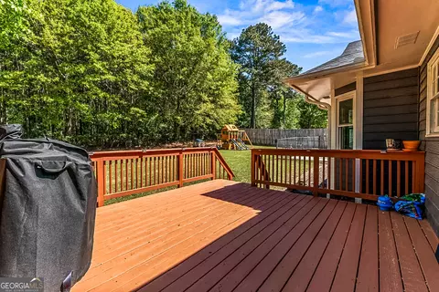 Exterior - 99 Daniel Ct, Mcdonough, GA 30253 photo 4 of 5