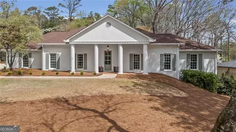 1275 Oakhaven Dr, Roswell, GA 30075