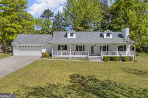 172 Lewis Cir, Commerce, GA 30529