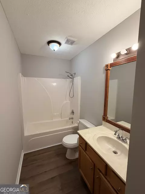 Bath - 53 Nantucket Dr, Lagrange, GA 30241 photo 3 of 3