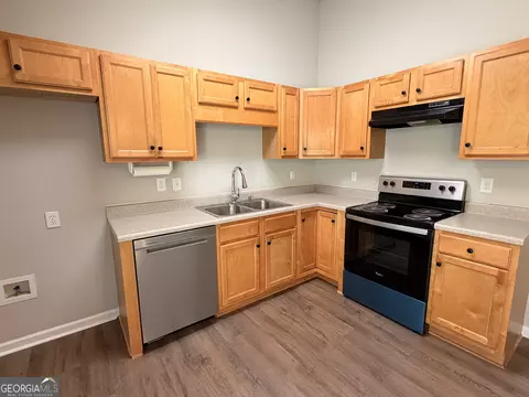 Kitchen - 53 Nantucket Dr, Lagrange, GA 30241 photo 3 of 3