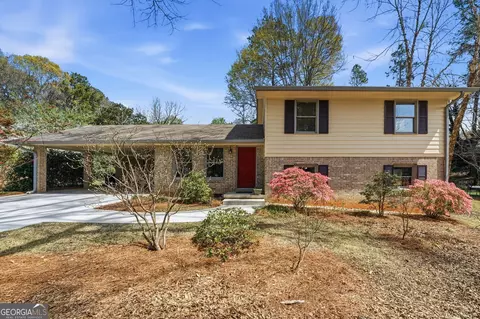 1471 Camelot Ln, Tucker, GA 30084