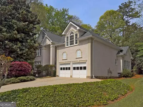 4630 Clary Lakes Dr NE, Roswell, GA 30075