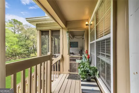 401 N Cromwell Rd #T6, Savannah, GA 31410
